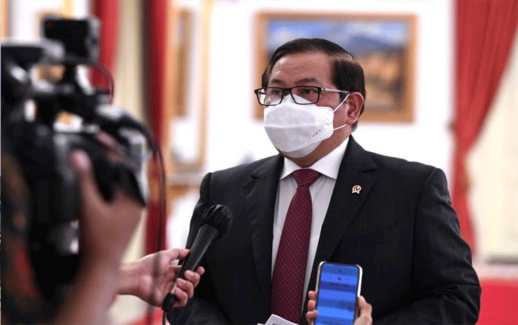 Jokowi Larang Menteri Keluar Negeri Kecuali Menlu Saat PPKM Darurat