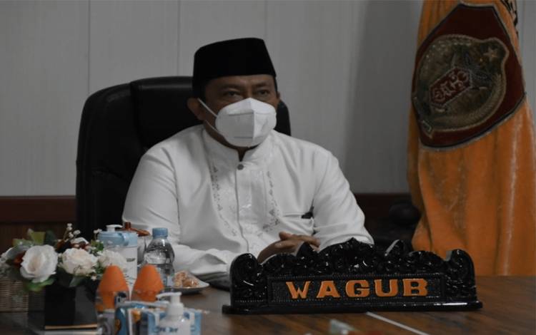 Wakil Gubernur Kalteng, Edy Pratowo saat menghadiri kegiatan Takbir Akbar Virtual Hari Raya Iduladha 1442 H yang digelar oleh Kementerian Agama