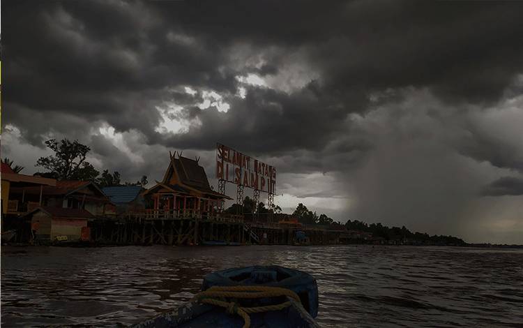 BMKG Beri Peringatan Dini Potensi Hujan Deras Disertai Angin Kencang dan Petir di Kotim