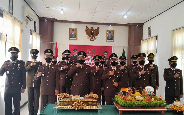 Peringatan Hari Bhakti Adhyaksa dan HUT Ikatan Adhyaksa Dharmakarini Kejaksaan Negeri Kotawaringin Timur.