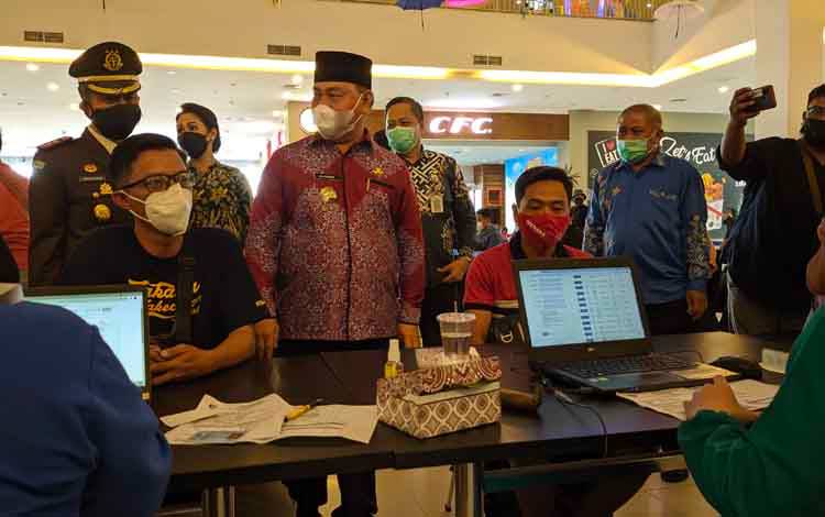Bupati Apresiasi Kejari Kotim Gelar Vaksinasi Massal