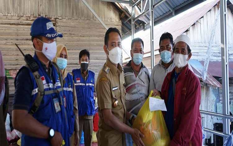 Pemko Salurkan Bantuan untuk Korban Kebakaran di Mendawai