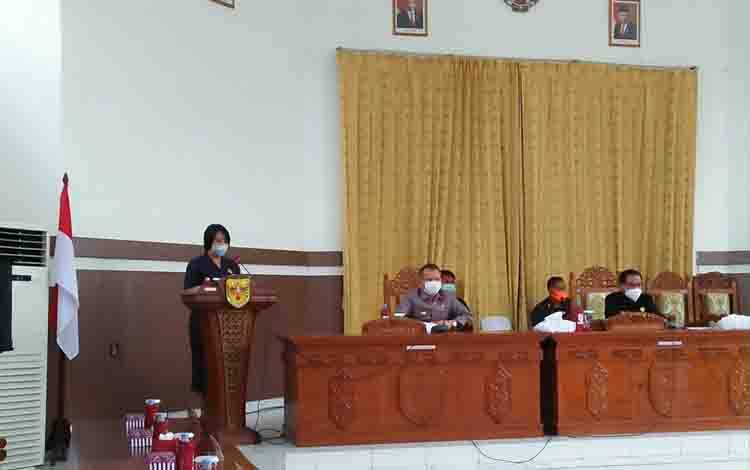 Bapemperda DPRD Gunung Mas Terima Masukan Terkait Raperda Inisiatif