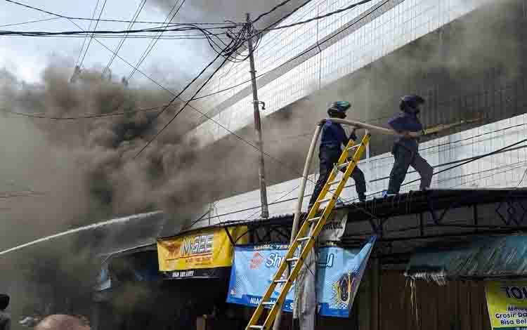 Sejumlah Toko Dekat PPM Sampit Terbakar