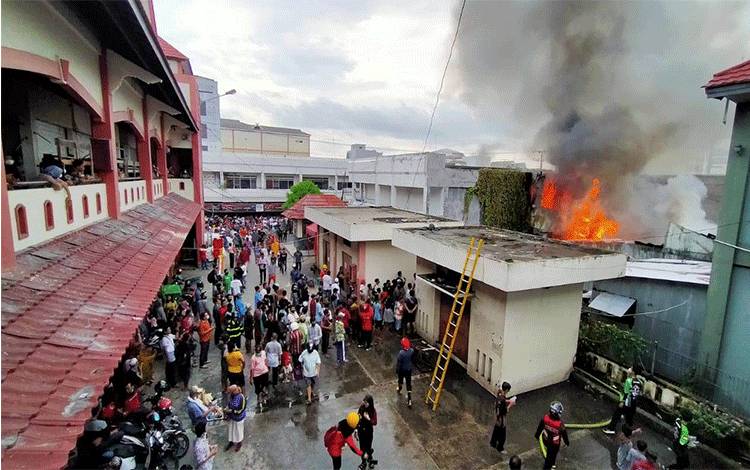Kebakaran Toko Sekitar PPM Sampit