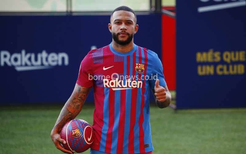 Memphis Depay Yakin Cocok Bersama Lionel Messi dan Sergio Aguero