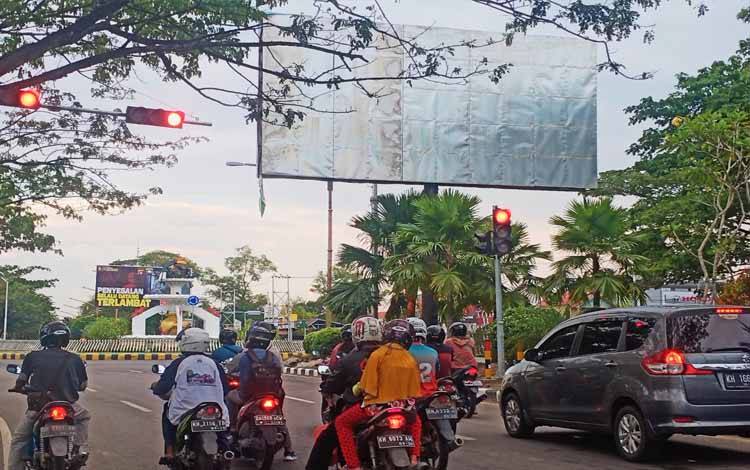 BPTD Wilayah XVI Kalteng Pasang APILL Pintar di 4 Titik