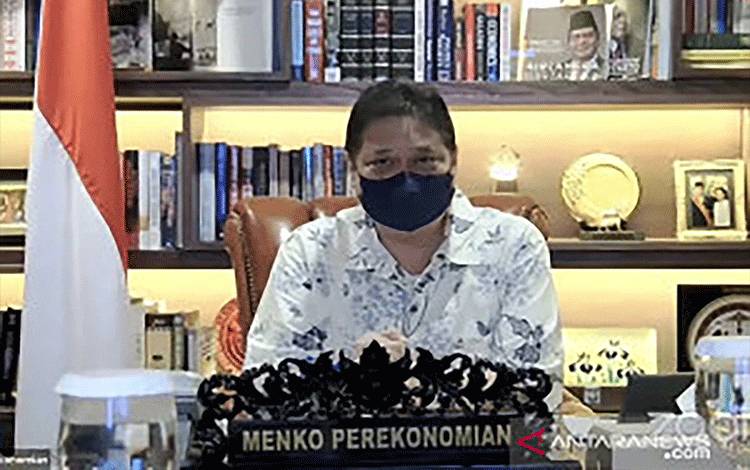 Menko Airlangga: Pemerintah Pertimbangkan Semua Aspek Atasi COVID-19