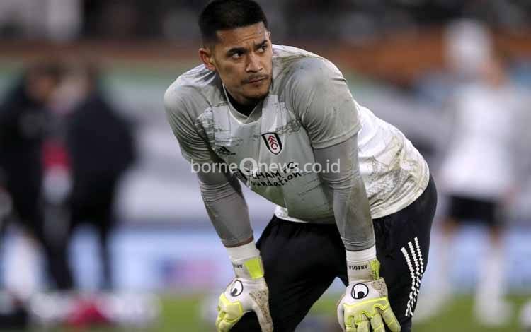 Penjaga gawang Fulham pinjaman dari Paris Saint Germian, Alphonse Areola, (dalam foto ini saat laga melawan Wolverhampton Wanderers di Craven Cottage, London, 9 April 2021), segera bergabung dengan West Ham United
