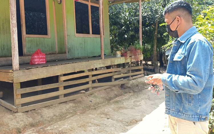 Komunitas Lumbung Raja Bagikan Makanan Gratis untuk Warga Isolasi Mandiri