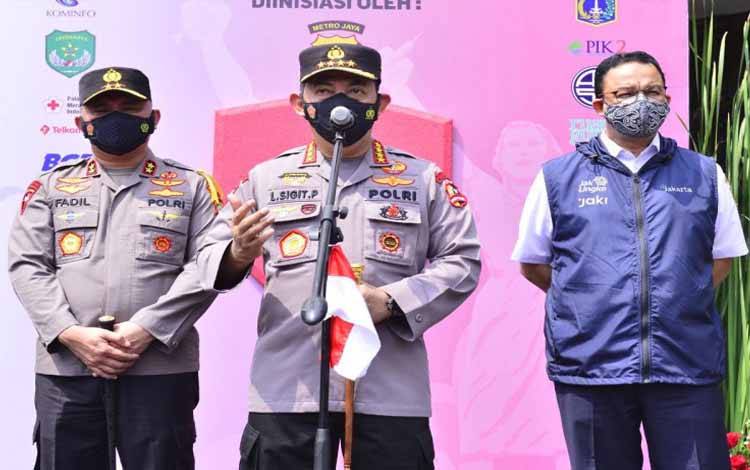 Kapolri Siapkan Strategi Capai Vaksinasi 70 Persen di Hari Kemerdekaan