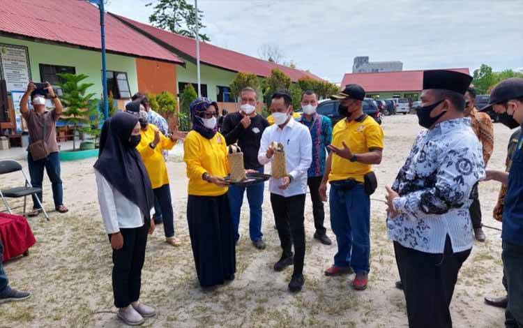 Wali Kota Palangka Raya Ajak Warga Perbanyak Belanja Produk Lokal