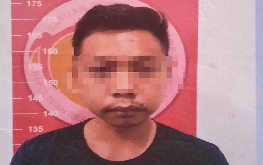 Pintu Diketuk Polisi, Tersangka ini Berupaya Buang Sabu di Kamar Mandi