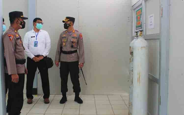 Kapolres Seruyan Cek Ketersediaan Ruang Isolasi dan Oksigen