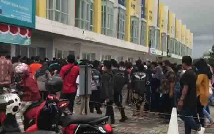 Ketua DPD Golkar Kotim Soroti Vaksinasi Covid-19 Picu Kerumunan