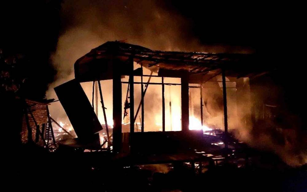 Satu Rumah Warga di Desa Saka Lagun Ludes Terbakar