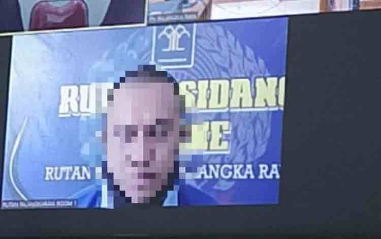 Koordinator Gudang Jasa Pengiriman Dituntut 1,6 Tahun Penjara