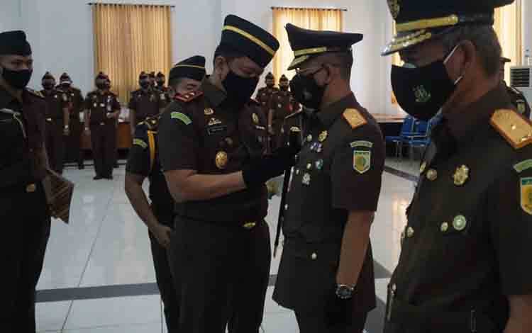 6 Pejabat Kejati Kalteng Dilantik