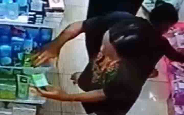 Dua Perempuan Asyik Mencuri di Toko Kosmetik, Saat Kepergok Langsung Kabur