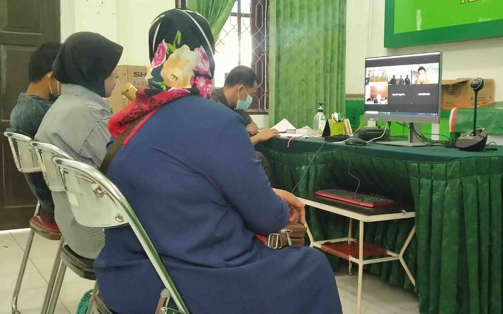 Punya Anak Tapi Cek Saldo ATM Minta Tetangga, Akhirnya Jadi Korban Penggelapan