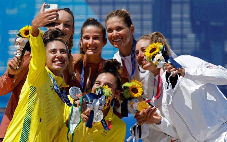 AS Raih Emas Voli Pantai Putri Olimpiade Tokyo