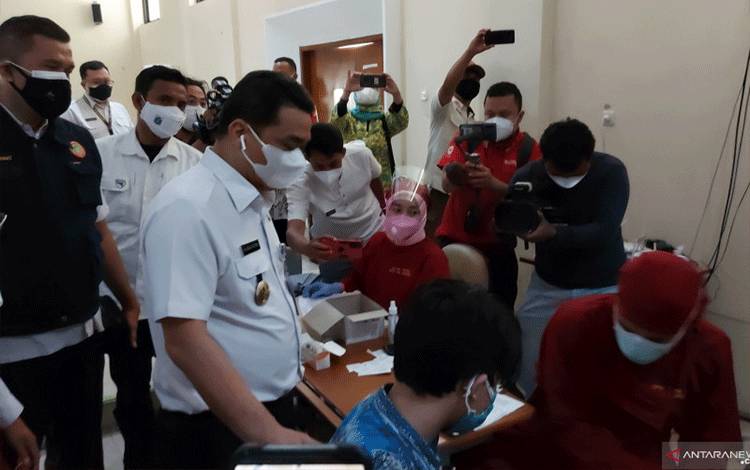DKI Tunggu Pemerintah Pusat Turunkan Tingkat PPKM