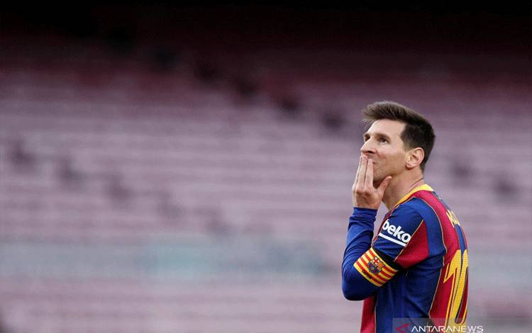 Pemain Barcelona Lionel Messi di laga Liga Spanyol antara FC Barcelona melawan Celta Vigo di Camp Nou, Barcelona, Spanyol. (16/5/2021) (ANTARA/REUTERS/ALBERT GEA)