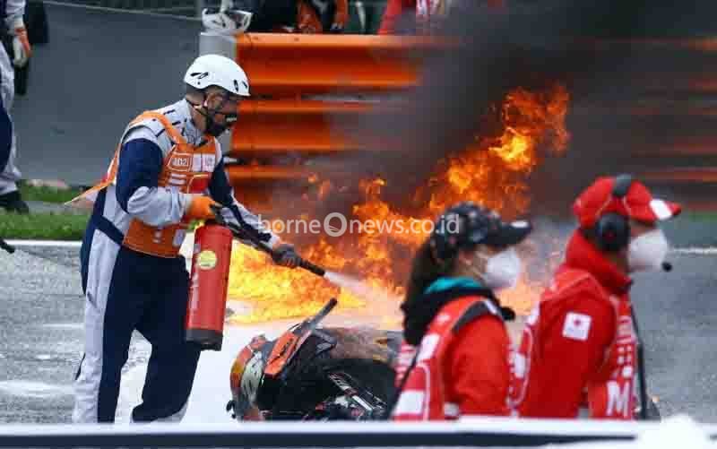 Kecelakaan Pedrosa dan Savadori, Grand Prix Styria Terhenti Sementara