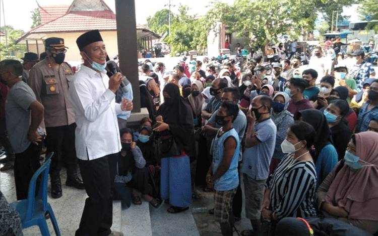 Masyarakat Diingatkan Jangan Berdesakan Saat Vaksin Covid-19?