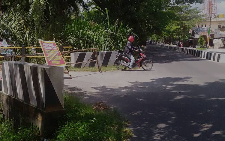 Sejumlah Warga Masih Nekat Terobos Portal Tentara