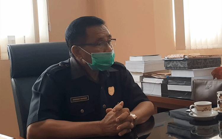 Ketua DPRD Gunung Mas Sambut Baik Vaksin Dosis 3 Bagi Nakes