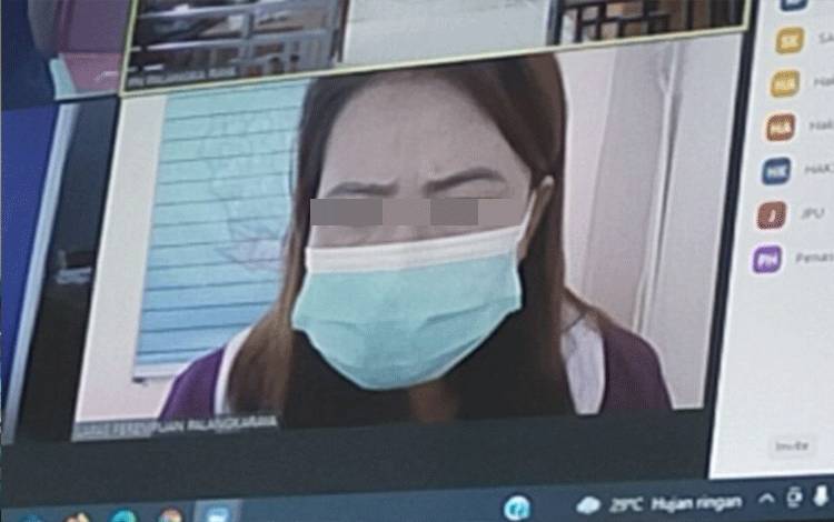 Terdakwa sabu saat menjalani sidang Virtual di PN Palangka Raya.