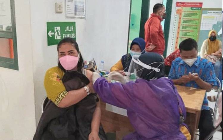 29 Nakes Ikuti Vaksinasi Booster di Puskesmas Melata