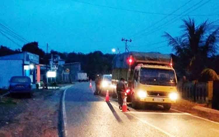 Penertiban Pedagang di Bartim, Petugas Temukan Sopir Truk Positif Covid-19