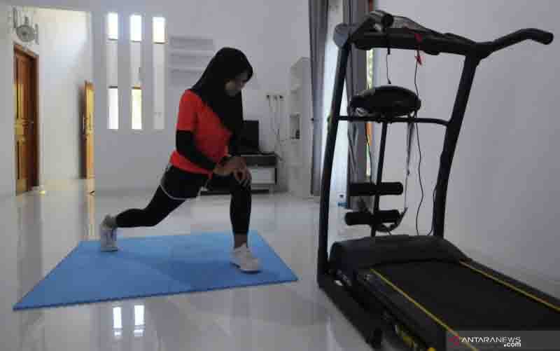 Profil Atlet Paralimpiade, Karisma Evi, Tunadaksa Pemecah Rekor Dunia