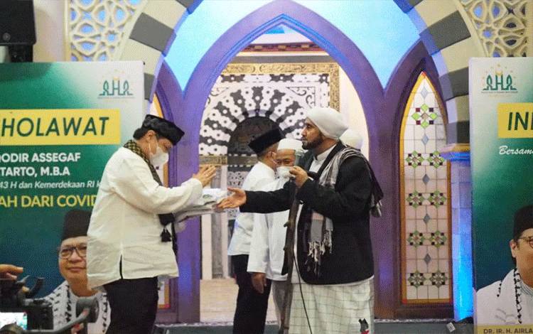 Habib Syech Lantik Airlangga Jadi Syekhermania