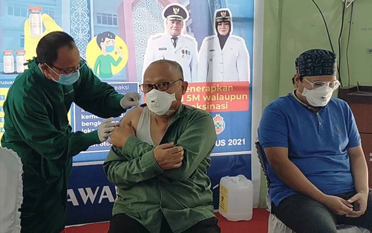Tenaga Kesehatan di Kotim Jalani Vaksinasi Dosis Ketiga