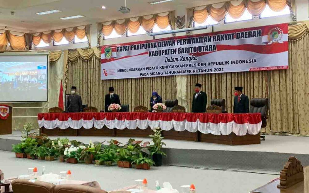 Bupati Barito Utara dan FKPD Saksikan Pidato Kenegaraan Presiden Jokowi