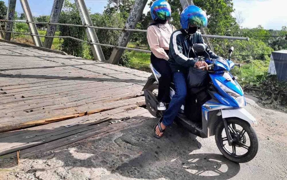 Jembatan di Jalan Kapten Mulyono Sampit Rusak Parah Rawan Sebabkan Kecelakaan