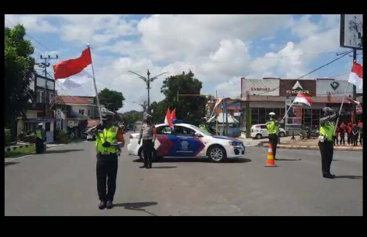 VIDEO: Satlantas Kobar Ajak Pengendaara Lakukan Sikap Sempurna saat Detik-detik Proklamasi