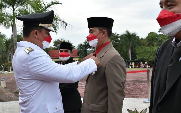 Tiga ASN Pemkab Lamandau Dianugrahi Satyalancana Karya Satya