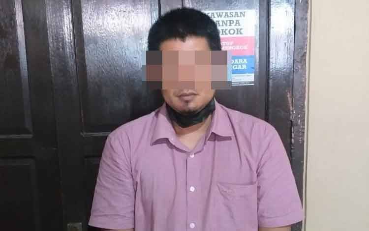 Ditangkap Usai Membagi dan Menjual Sepaket Sabu