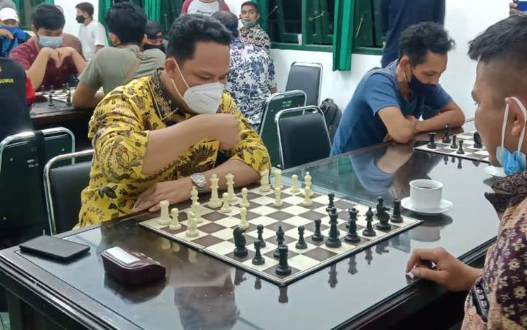 Bupati Lamandau dan Dandim Semarakkan HUT ke-76 RI Lewat Turnamen Catur