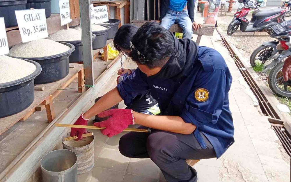 Rata-rata 8 dari 10 Pedagang Pasar di Barito Timur Gunakan Alat Takar Tidak Standar