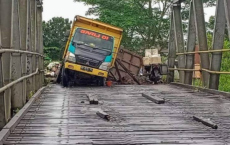 Jembatan Kapten Mulyono Sampit Akan Ditutup Sementara