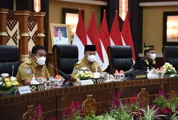Kepala Daerah Diminta Secepatnya Laporkan Capaian Vaksinasi