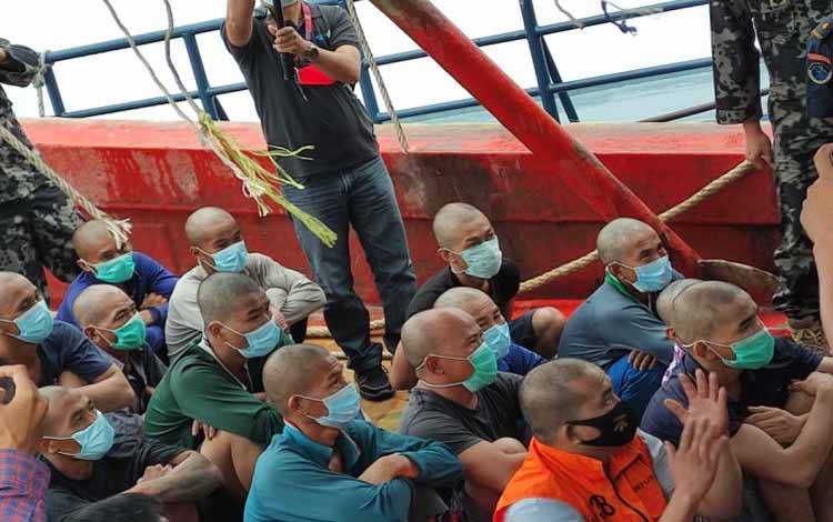 Kapal Vietnam Terbakar dan Tenggelam saat Dikejar KKP