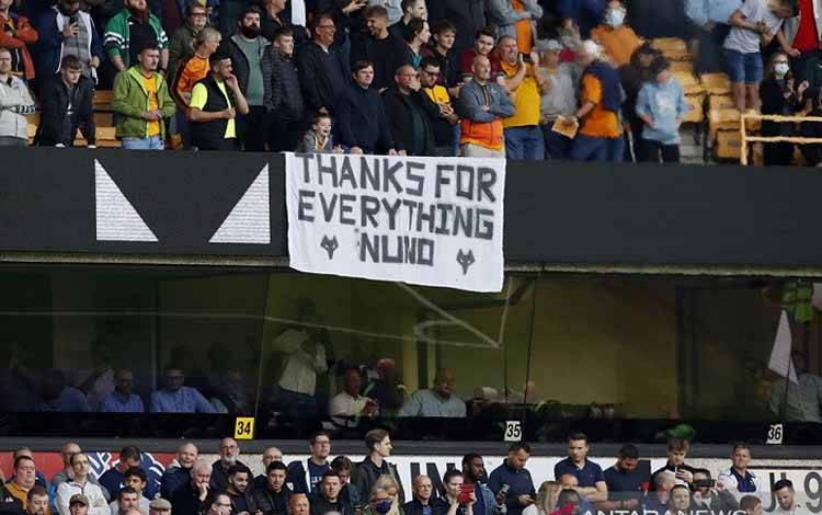 Nuno Espirito Santo Bimbing Tottenham Menang di Markas Mantan Timnya