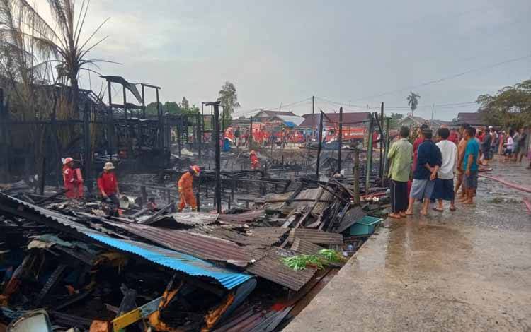 Terdata 5 Rumah Terbakar di Belakang Eks Pasar Tembaga Indah