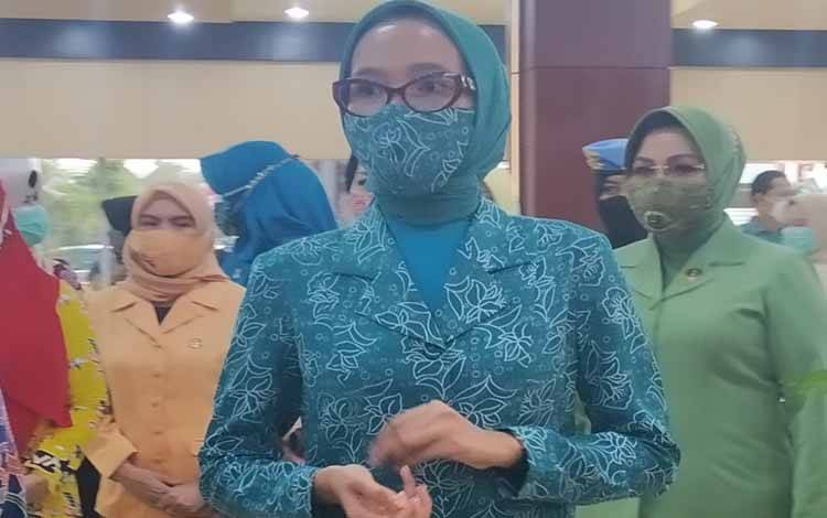 Ketua TP PKK Kalteng Ajak Pelaku UMKM Manfaatkan Media Sosial untuk Pasarkan Produk